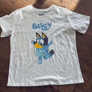 New Bluey tshirt large